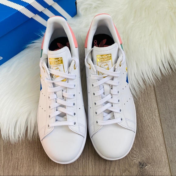 NWT Adidas Stan Smith Women’s Shoes - Picture 3 of 11